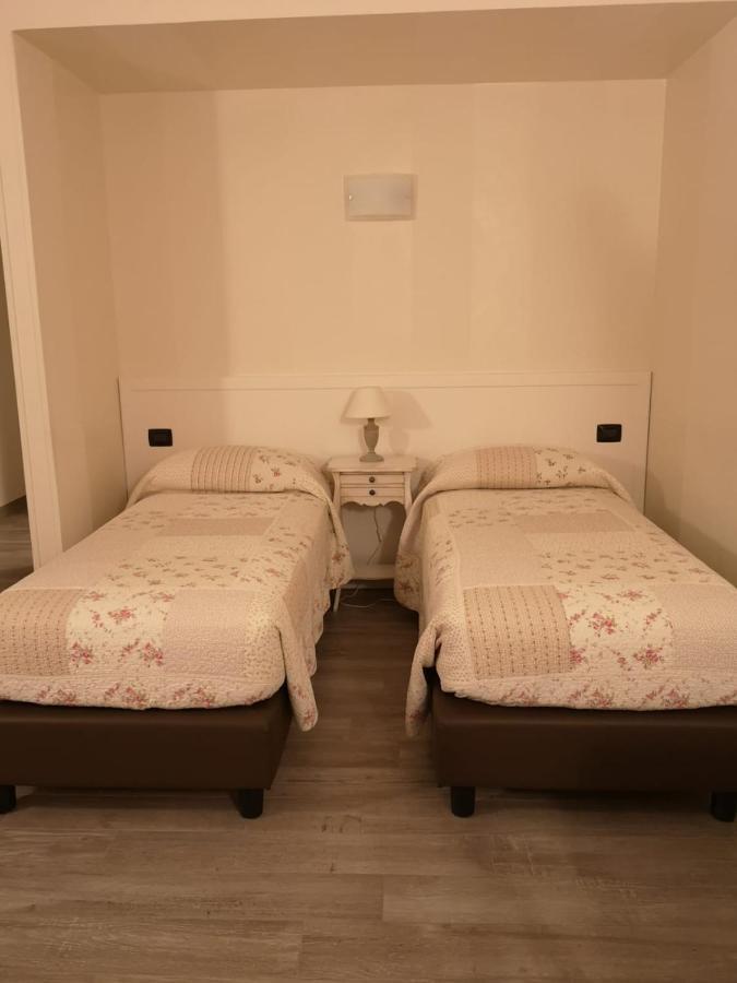 B&B Villa Bianca Sona Extérieur photo