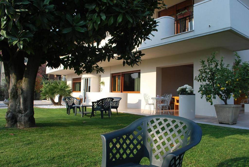 B&B Villa Bianca Sona Extérieur photo
