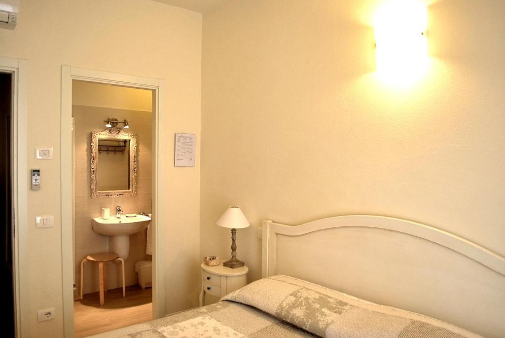 B&B Villa Bianca Sona Extérieur photo
