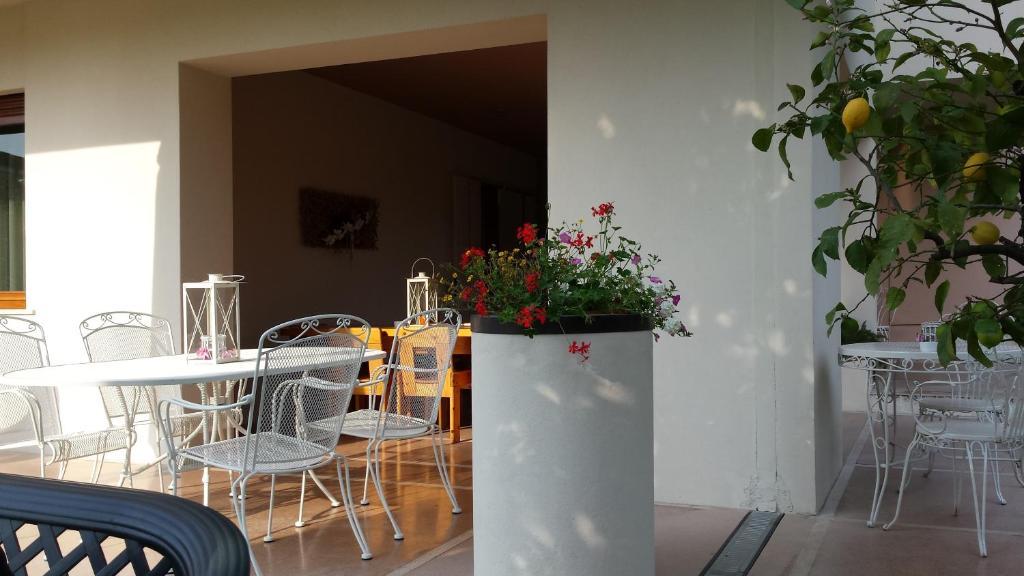 B&B Villa Bianca Sona Extérieur photo
