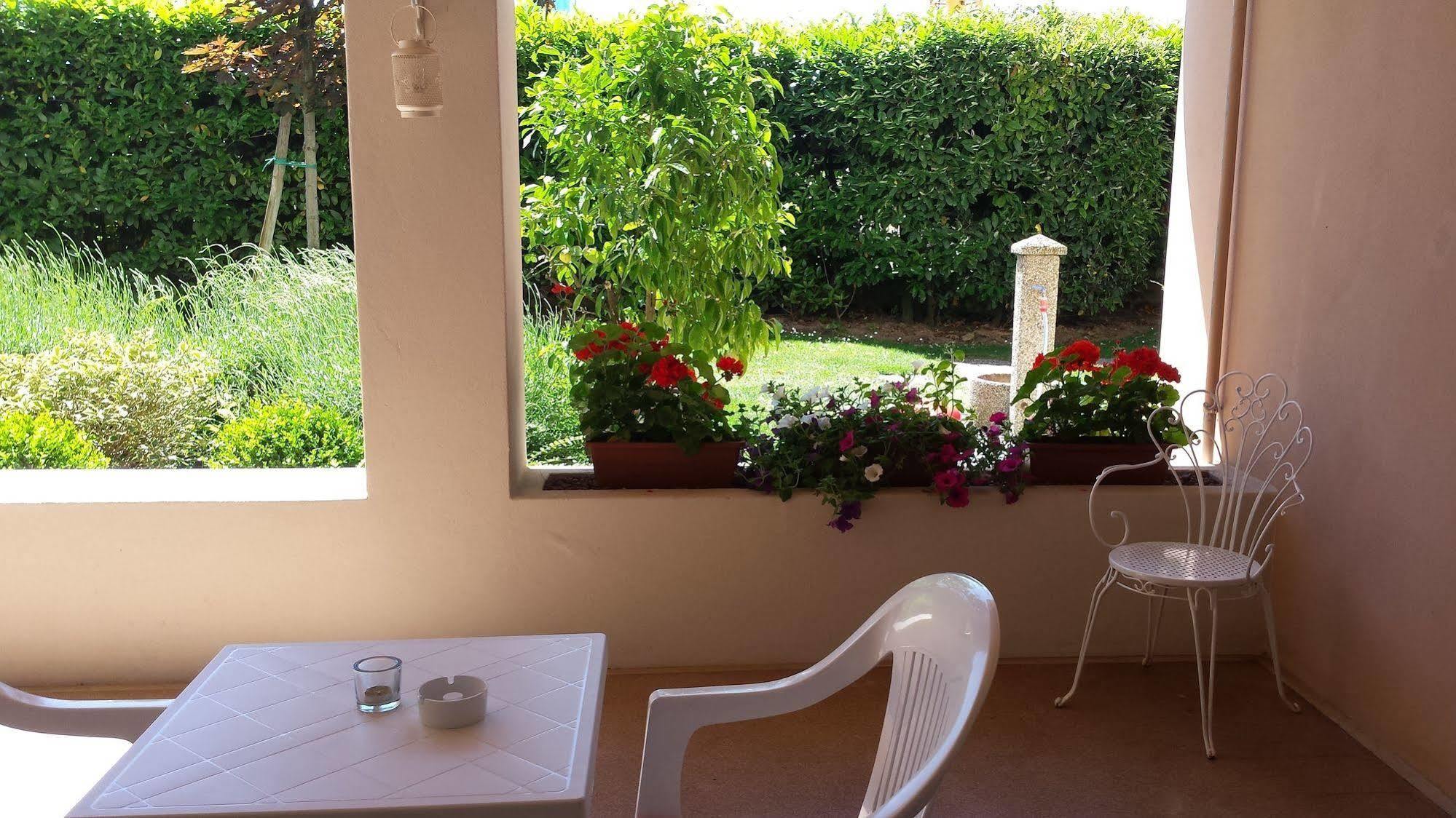B&B Villa Bianca Sona Extérieur photo